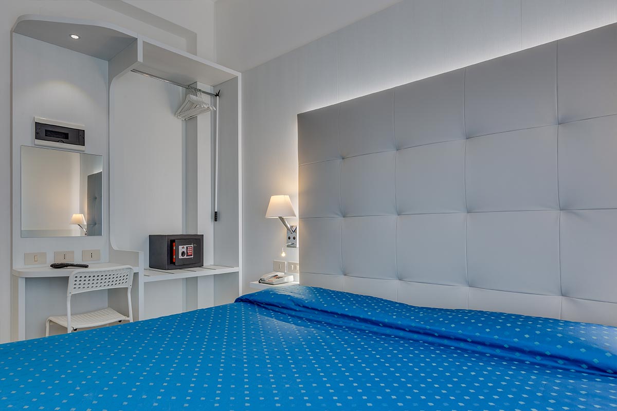 Elegance Living (EN)